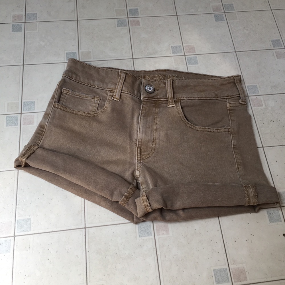 American Eagle | Khaki shorts
